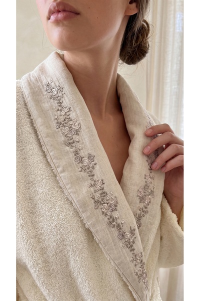 Generic Brand Carezza 4-Piece Women's Robe Set