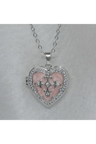 Heda Jewelry قلادة على شكل قلب فضي - قلادة تذكارية على شكل قلب باللون الفضي