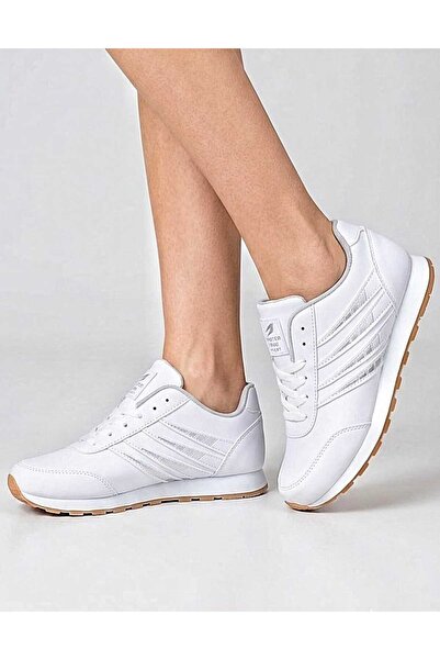 Master Mind Women's White Sports Shoes Lightweight Durable Non-Slip Sole Seas...