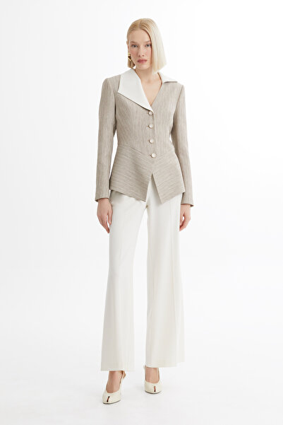 GİZİA Asimetrik Kesim Bej Blazer Takım