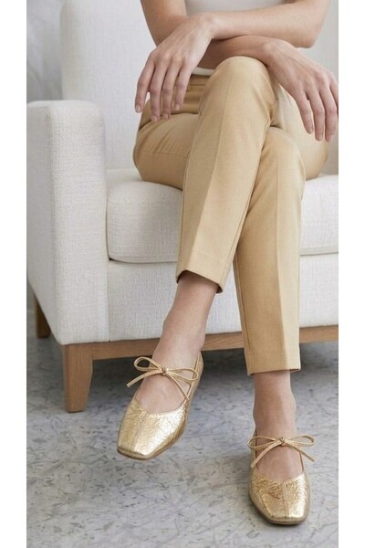 waito Mier Closed-Toe Women's Ballet Flats