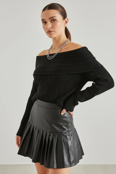 Generic Brand Women's Degaje Collar Black Sweater