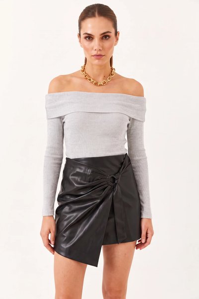 Generic Brand Bluză gri cu guler Madonna pentru femei