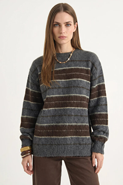 Efnaz style Women's Crew Neck Striped Anthracite Brown Sweater