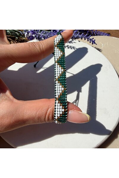 nesdesignn Zigzag Pattern Bead Bracelet (Green-White)