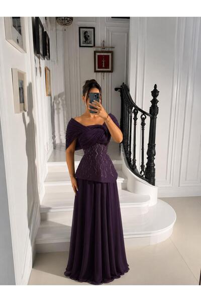led style Off Shoulder Maxi Evening Dress with Ruched Detail and Glittering E...