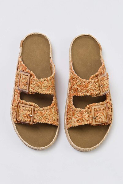 TRENDYOL SHOES Πλακάκι Διπλής Ταινίας Με σχέδιο Ψάθινο Παντόφλες TAKSS26TE00011