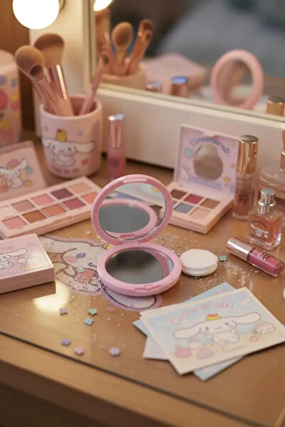 SANRIO Lisanslı Cinnamoroll Tek Taraflı Taşınabilir Kompakt El Aynası