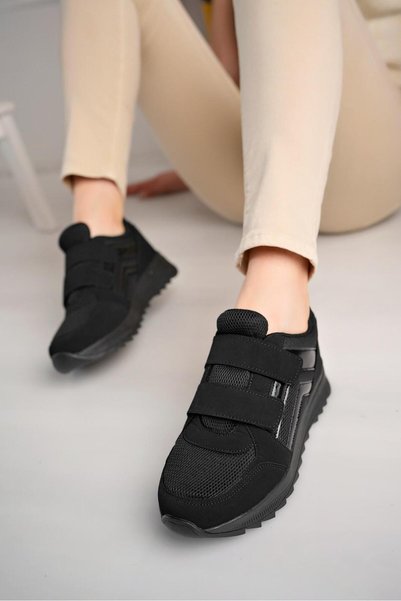 Moda Kadıköy Pantofi de damă BLACK CIRTLI SNEAKER