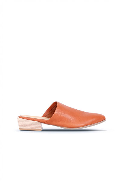 Bueno Shoes شبشب نسائي بكعب من الجلد باللون البني 01wq2603