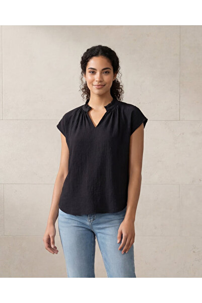 REDTAG بلوزة نسائية سوداء سادة كاجوال