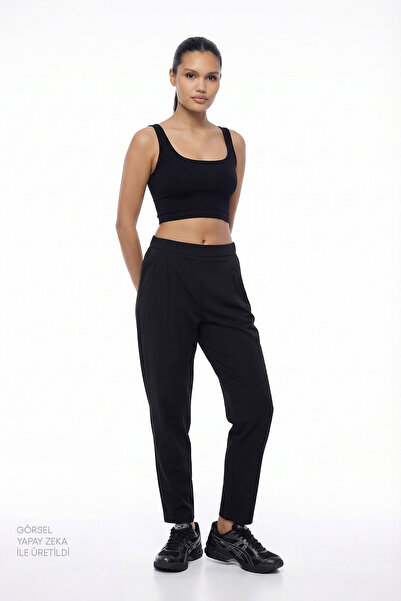Penti Schwarzes, nahtloses Crop-Top mit quadratischem Ausschnitt