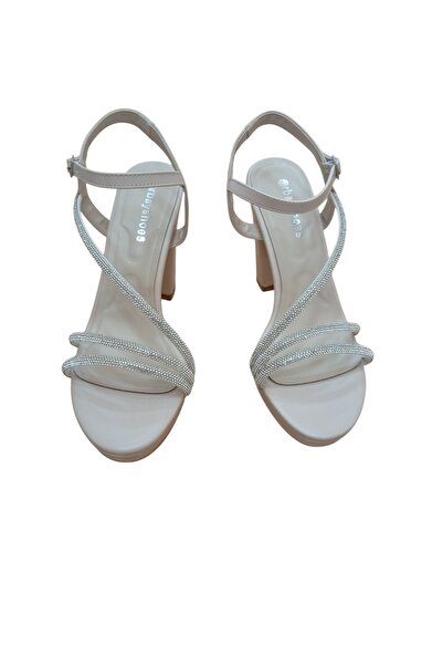 Acarbey Zenne with Heels