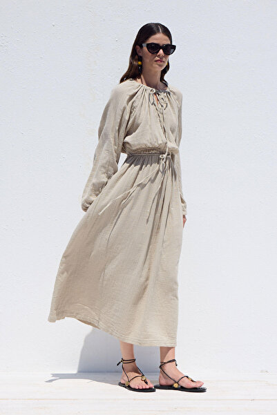 Manuka Muslin Dress with Binding Details Sand Color