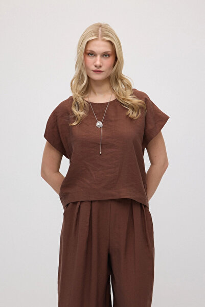 Gusto Round Neck TENCEL™ Blouse - Brown