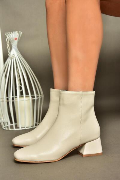 Fox Shoes R654012409 Cizme de damă cu toc gros bej