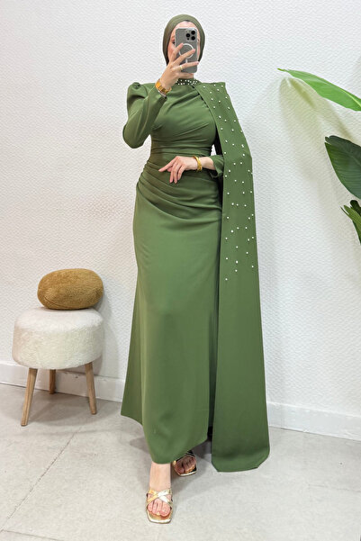 Abiye Diyarı فستان سهرة من قماش الكريب مزين بحجر الزيرينا