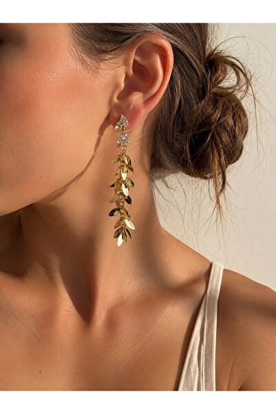 Petra Jeweils Hanging Sequin Detailed Stone Studded Earrings
