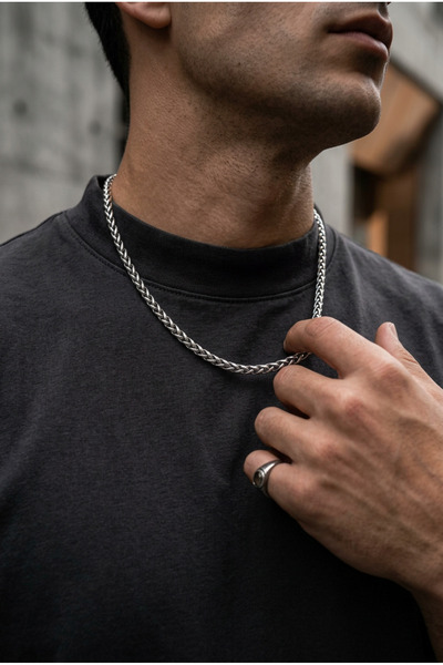 Begondio Handcrafted Stainless Steel Chain Men's Necklace