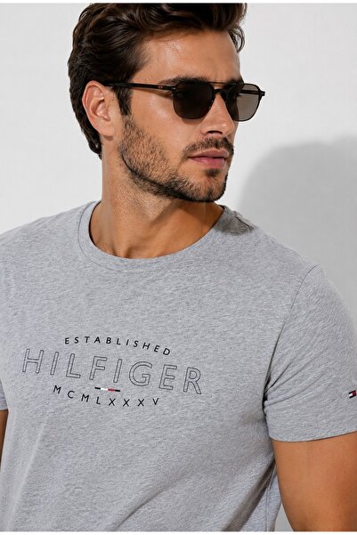 Tommy Hilfiger Hilfiger Curve Logo T-shirt