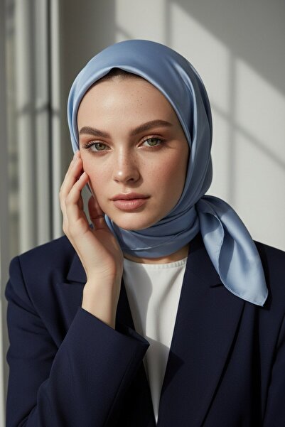 Vissona Viskon Twill İpek Az Hatalı Mavi Renkli 90x90 Düz Eşarp Dikim Şekli :...