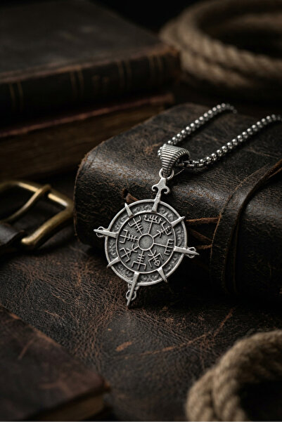 Begondio Handcrafted Stainless Steel Chain Men's Necklace