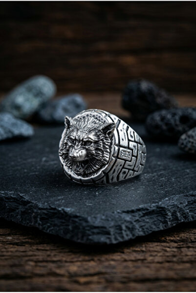 Begondio Special Design Masculine Adjustable Men's Ring with Wolf Figure