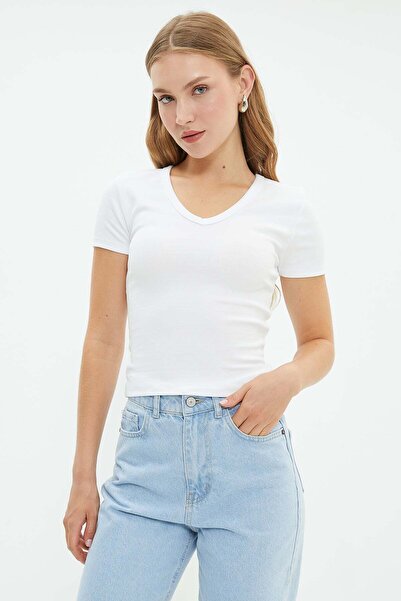 Fulla Moda Βασικό μπλουζάκι με λαιμόκοψη V και στενή εφαρμογή