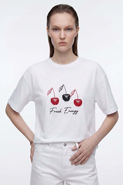 HAKKE Oversized T-Shirt with Woven Label Detail and Cherry Print