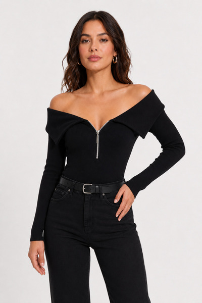 Sienza Madonna Collar Half Zip Camisole Women's Blouse