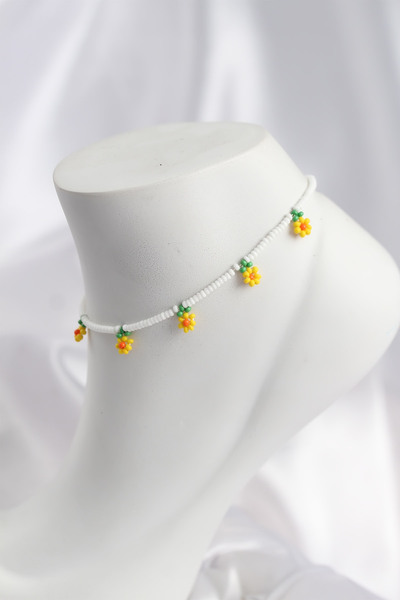 Berren Stylish White Color Beaded Daisy Motif Anklet Teachers Mothers Valenti...