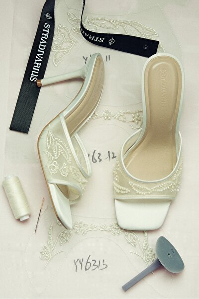Stradivarius Fileli boncuklu stiletto topuklu sandalet