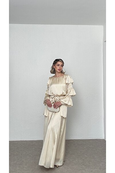 Nesil Shiny Fabric Ruffle Sleeve Dress