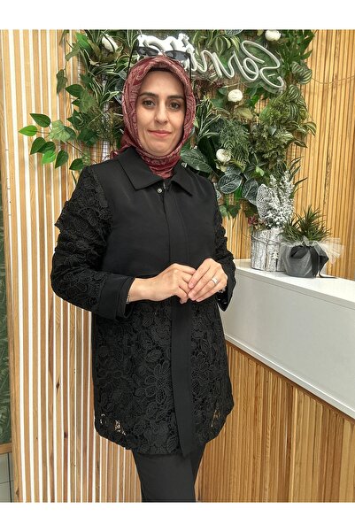 Sernisa Moda Krep Kumaş ve Dantel Kumaş Garnili Fermuarlı Ceket