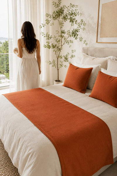 Attolya Bed Runner and 2 Pillow Sets. Runner for Double Bed. Throw Pillows 43X43 cm with Zipper