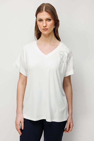 ON Women's Plus Size One-Shoulder Chain V-Neck T-Shirt 71368 Ecru