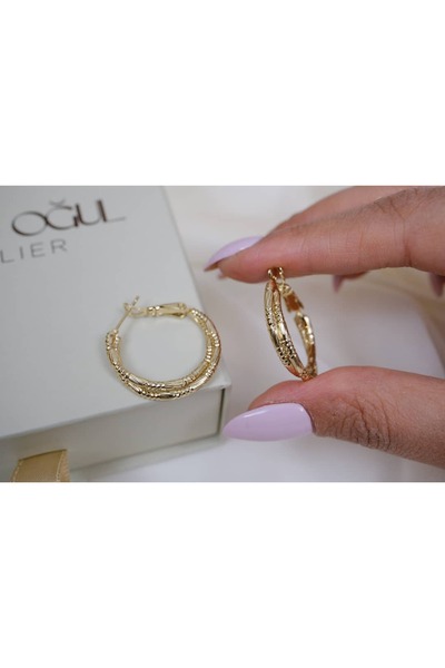 ATELİER TUĞBA KP595 14K ALTIN KAPLAMA KALEM İŞLEMELİ HALKA KÜPE ( İÇ ÇAP 20 MM )