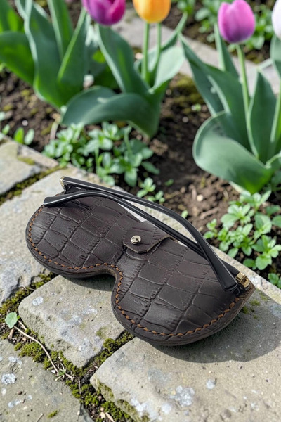 CY Leather حافظة نظارات من الجلد الطبيعي مطبوعة باللون البني الحار للجنسين من...