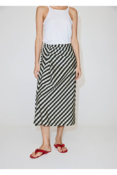 MANGO Woman Drape detaylı pötikareli etek