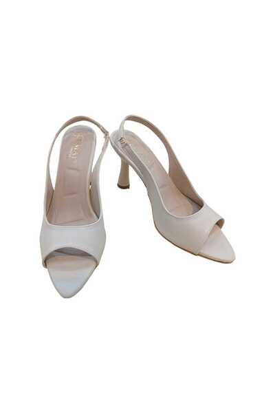 Acarbey Zenne with Heels