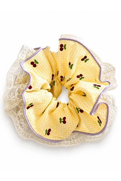 CHARMLUCKY Cherry Cinnamon Buckle