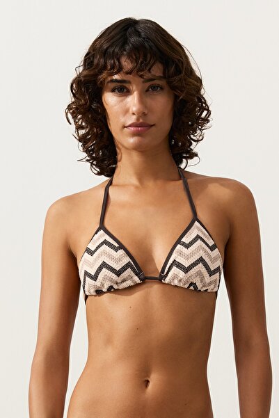 Oysho Zikzak desenli üçgen crochet bikini üstü
