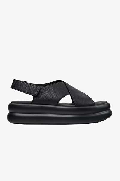 CAMPER صندل نسائي أسود من Pelotas Flota Up K201931-001