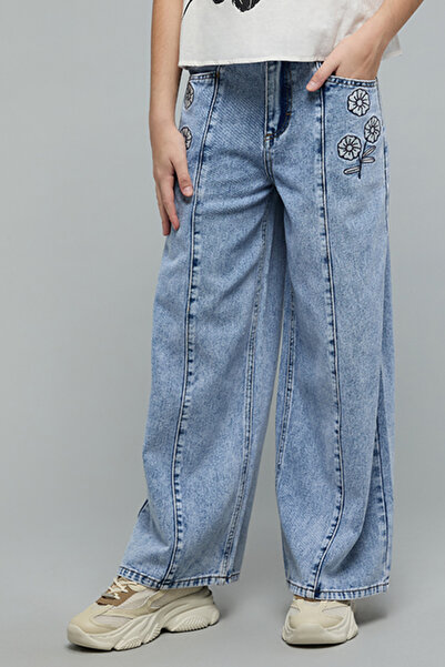 R&B Embroidered Wide Leg Jeans with Button Closure