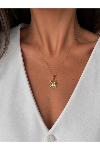 IM ATELIER Güneş Figürlü Gold Kolye – Minimal, Zarif ve Şık Kadın Kolyesi