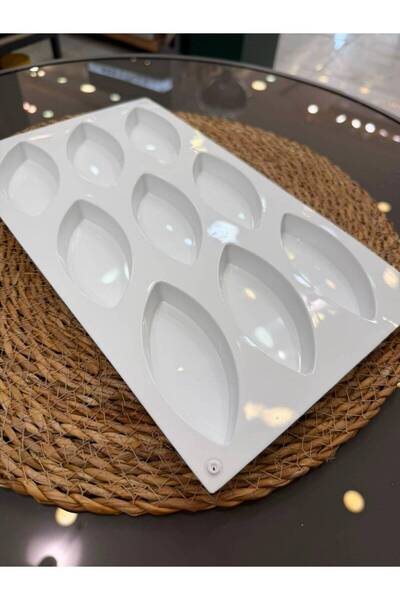 ZADE1937 9-Compartment Shuttle Silicone Chocolate Mold 100X44X15 mm – Profess...