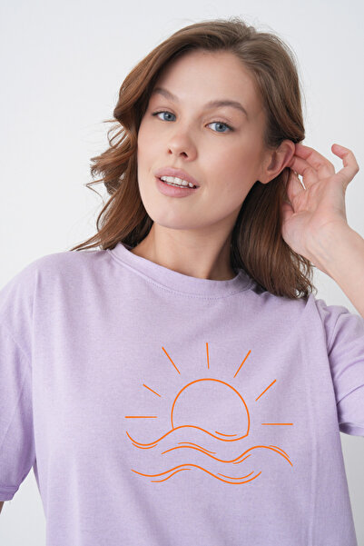 TREND EMMODA Tricou liliac cu gât rotund, cu imprimeu minimalist, în stil de ...
