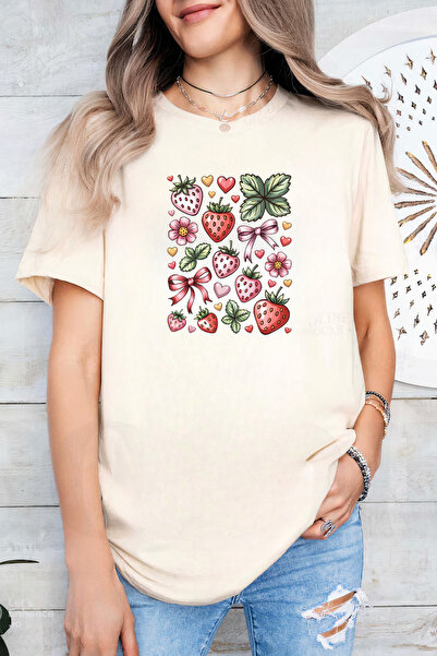 Sarah's Boutique Women's T-shirt – 100% cotton – Berry Hearts