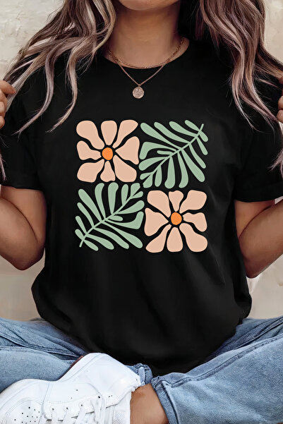 Sarah's Boutique Women's T-shirt – 100% cotton – Tropical Bloom