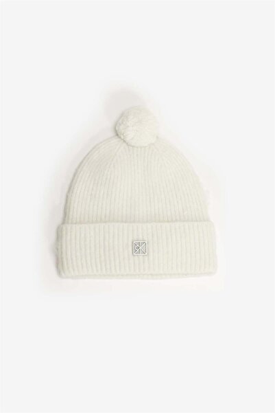 Calvin Klein EMBLEM BRUSHED POMPOM BEANIE